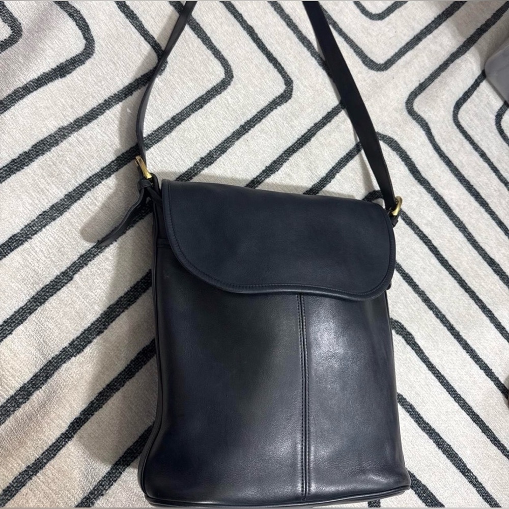 Coach Whitney Purse- Navy - Picture 4 of 6
